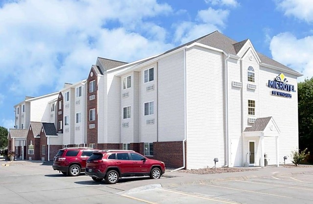 2-Star Hotel ∙ Microtel Inn & Suites - Kearney