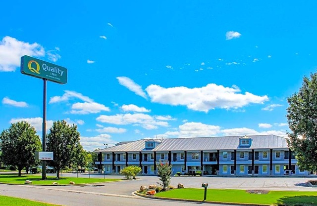 2-Star Hotel ∙ Quality Inn Scottsboro US/72-Lake Guntersville Area