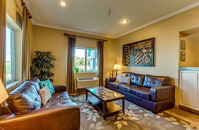 2-Star Hotel ∙ Best Western Lakewinds