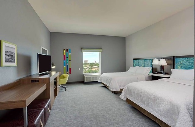 2-Star Hotel ∙ Hampton Inn Fort Lauderdale Pompano Beach