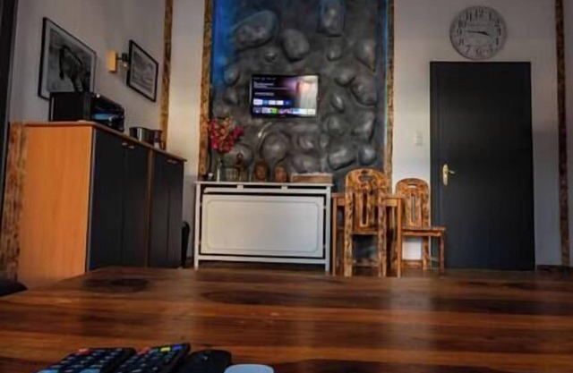 #213 Lux-room D-messe Netflix Aprime