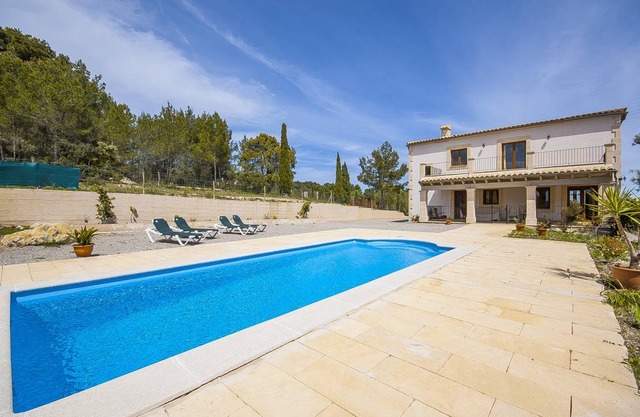 220 m² Finca ∙ 3 bedrooms ∙ 6 guests