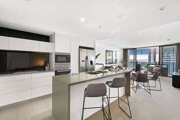 22001 Oracle in Broadbeach