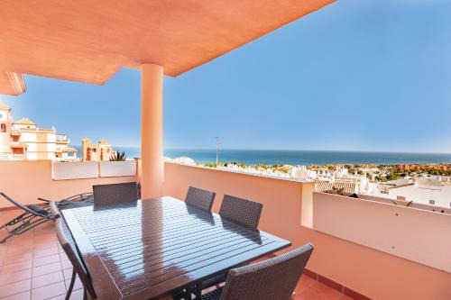2211-Apt with big terrace and amazing sea view