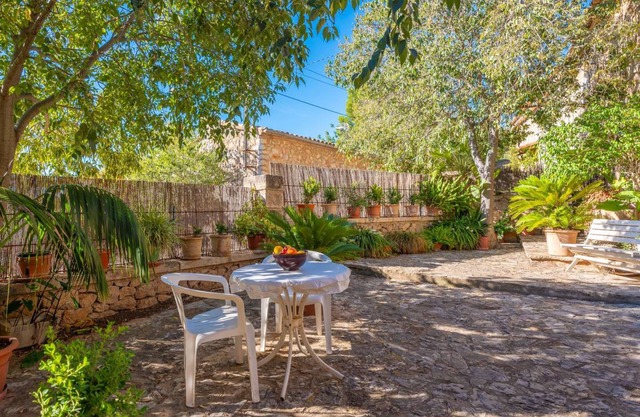 231 m² House ∙ 2 bedrooms ∙ 4 guests