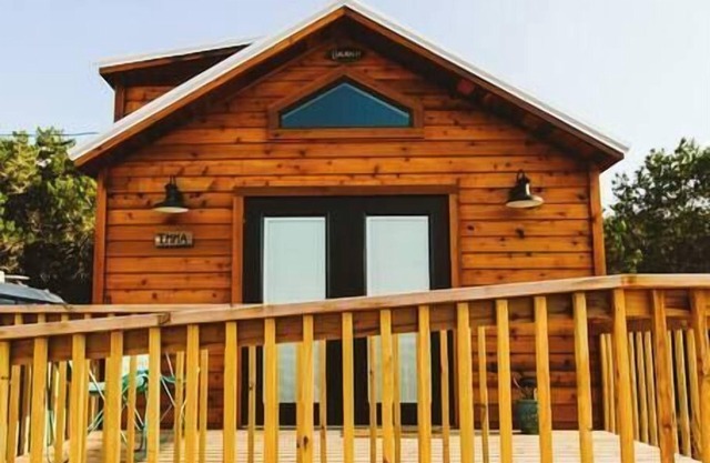 23Acre Hill Country Retreat: Sleeps 80+|Pool |YOGA