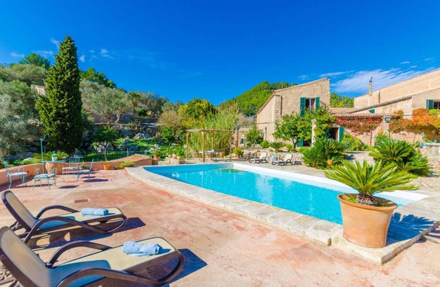 250 m² Villa ∙ 3 bedrooms ∙ 6 guests
