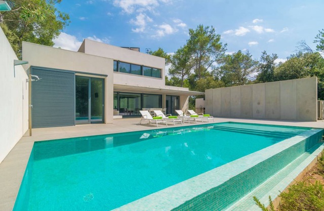 250 m² House ∙ 3 bedrooms ∙ 6 guests