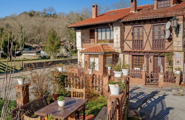 250 m² House ∙ 3 bedrooms ∙ 6 guests