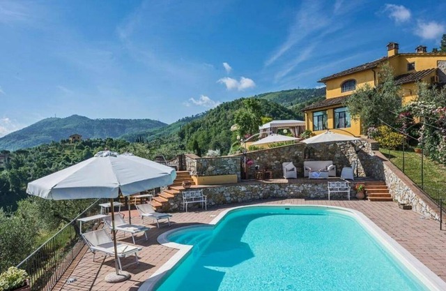 250 m² Villa ∙ 6 bedrooms ∙ 14 guests