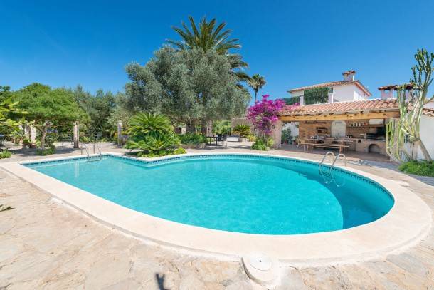 250 m² Villa ∙ 4 bedrooms ∙ 8 guests