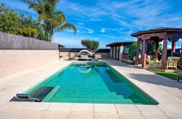 253 m² House ∙ 4 bedrooms ∙ 7 guests
