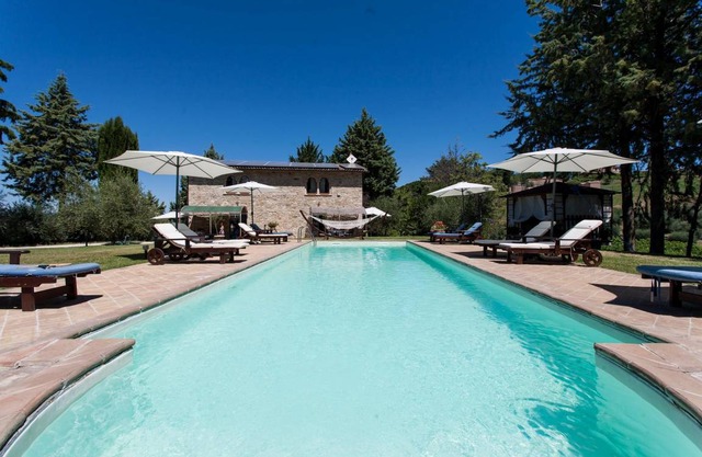 270 m² House ∙ 5 bedrooms ∙ 18 guests