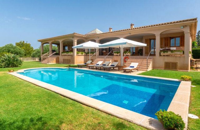 280 m² House ∙ 5 bedrooms ∙ 10 guests