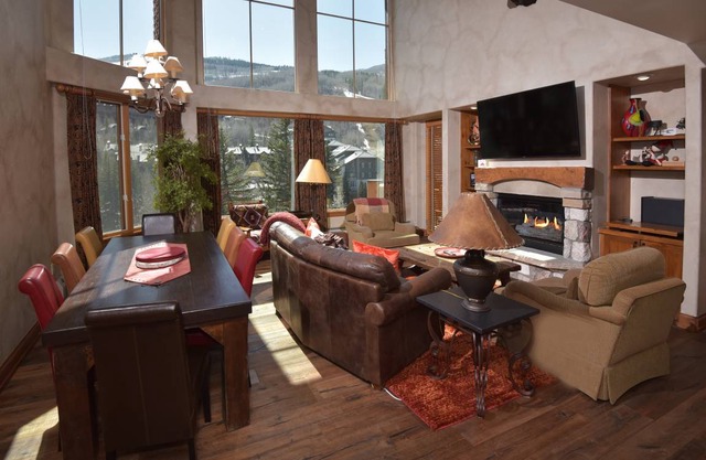 282 m² Condo ∙ 4 bedrooms ∙ 10 guests