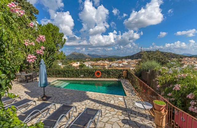 290 m² House ∙ 3 bedrooms ∙ 6 guests