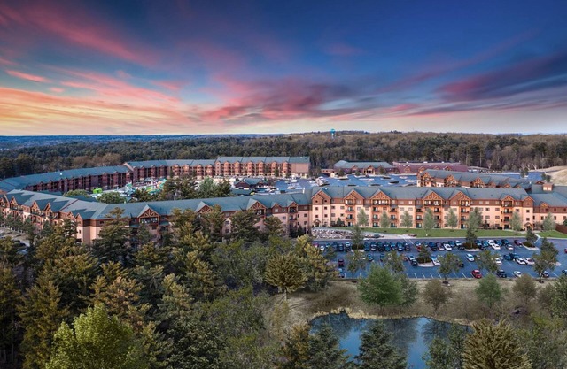 2Bed/2Bath Deluxe Suite in our Dells Resort w/Access to Wilderness Territory!