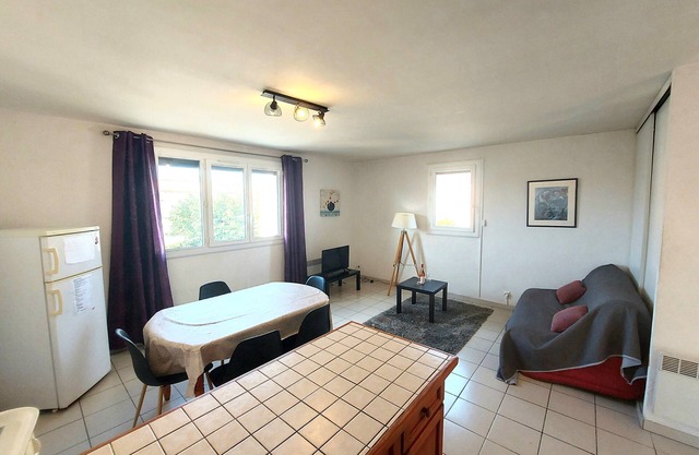 2bed large garden 6pers wifi parking 66m2 ok pets vacation vouchers 2km sea