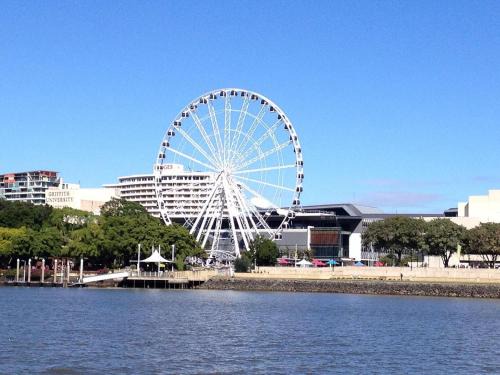 2bedrm unit next to southbank