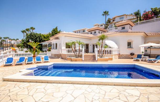 3 bedroom accommodation in Riviera del Sol