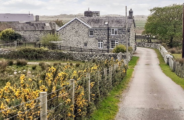 3 bedroom accommodation in Dyffryn Ardudwy