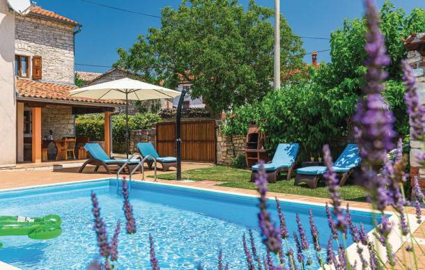 3 bedroom accommodation in Kanfanar