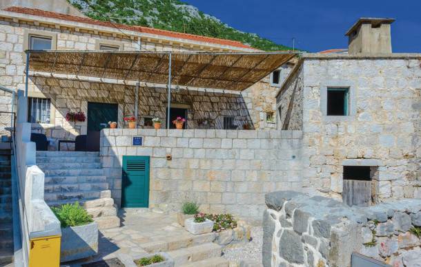 3 bedroom accommodation in Mrcevo
