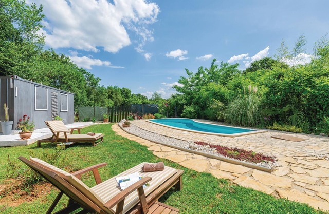 3 bedroom accommodation in Medaki