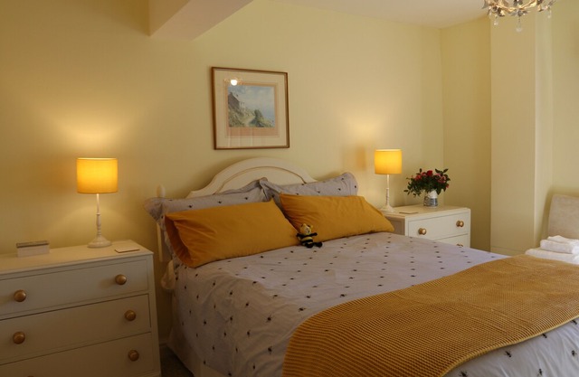 3 Bedroom Accommodation in Two Acres of Gardens on edge of village of Blisland