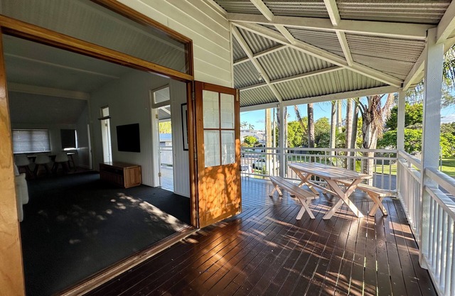 3 Bedroom House in heart of Bulimba