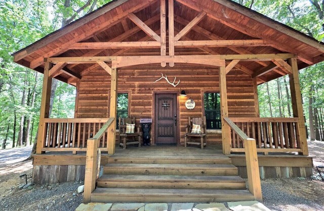 3 miles on ATV to Wolf Pen Gap, Luxury Cabin slp 5