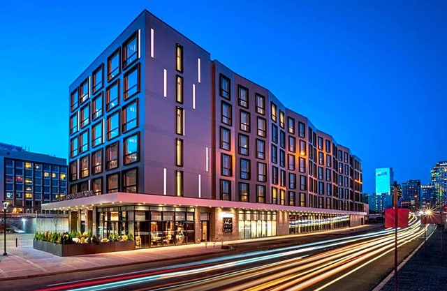 3-Star Hotel ∙ AC Hotel by Marriott Boston Downtown
