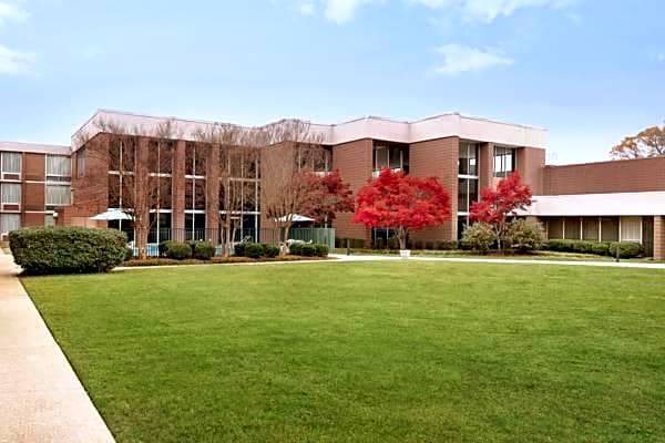 3-Star Hotel ∙ Clarion Inn Sheffield Muscle Shoals