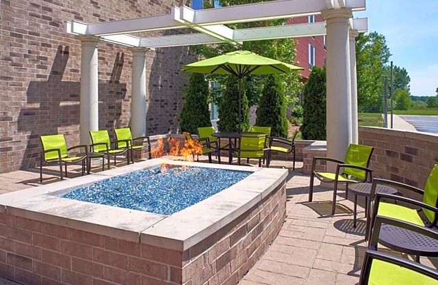 3-Star Hotel ∙ SpringHill Suites by Marriott Saginaw
