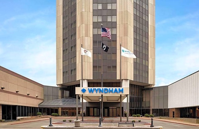 3-Star Hotel ∙ Wyndham Springfield City Centre