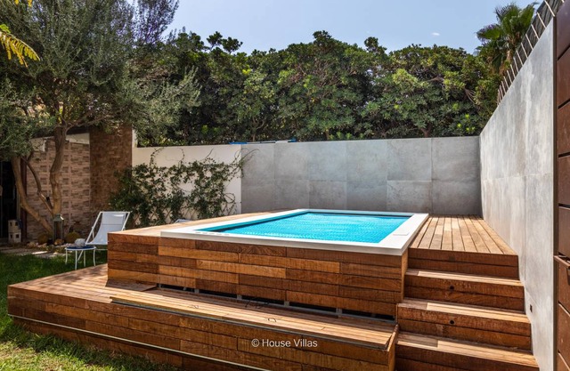 300 m² Villa ∙ 5 bedrooms ∙ 10 guests