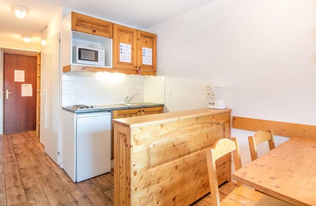 300m from ski slopes, terrace, balcony, parking, tv, 22m², La Norma