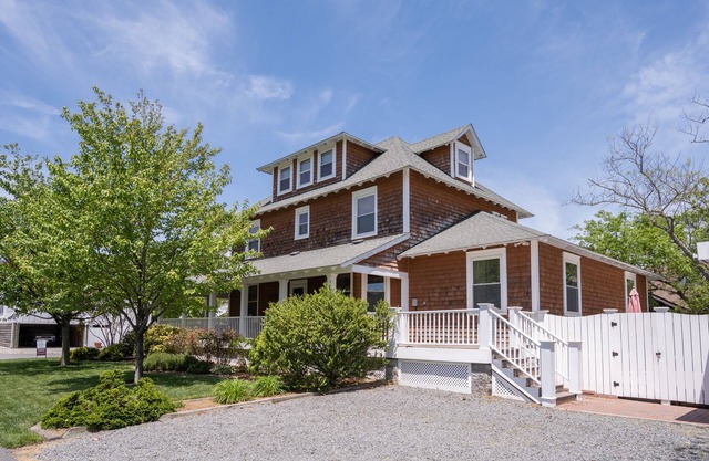 311 E Market - Two blocks to Lewes Beach!