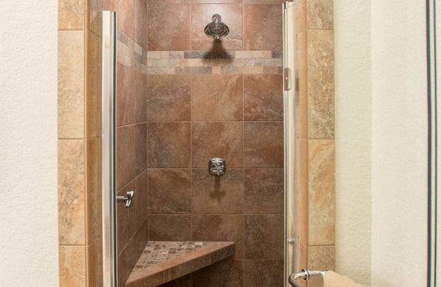 330: GLT Hotel Pentouse Suite