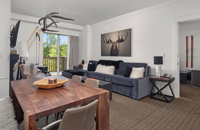 351C| 3 bdrm | 3rd Floor Pool And Mountain Views | Lodge At Spruce Peak