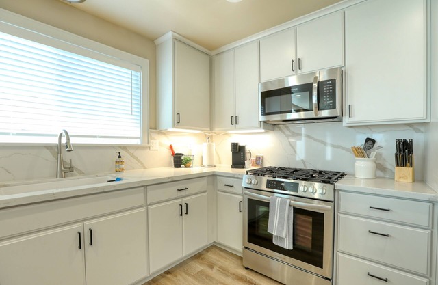 361 A Hinds 4 Bedroom Townhouse by RedAwning
