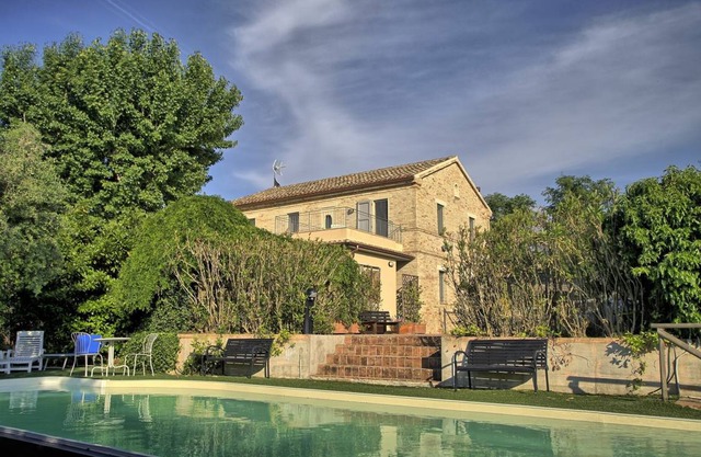 380 m² Villa ∙ 6 bedrooms ∙ 14 guests