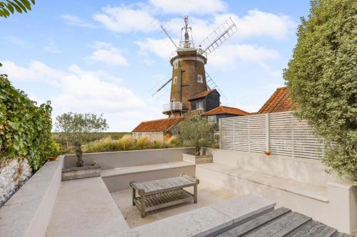 4 Bed in Cley oc-m33116