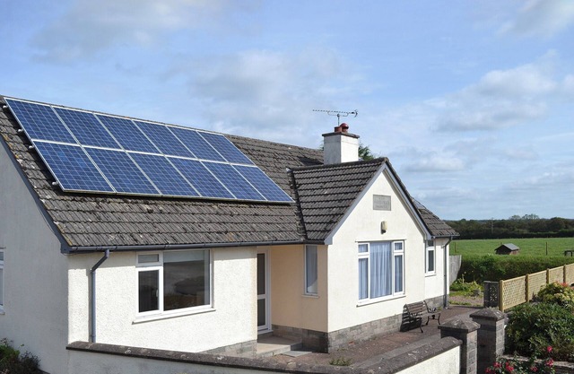 4 bedroom accommodation in Nomansland, near Tiverton