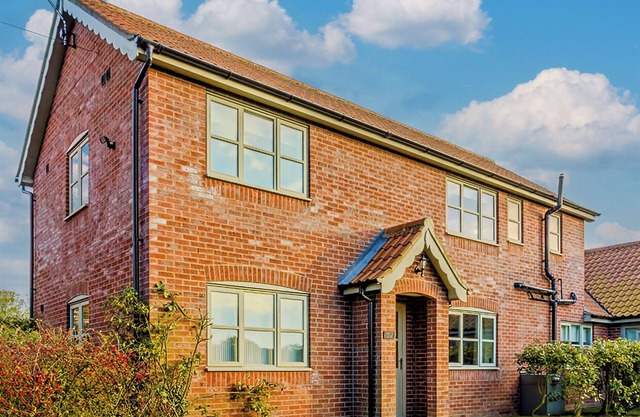 4 bedroom accommodation in Rollesby, near Winterton-on-Sea