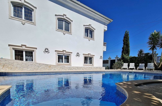 4 Bedroom Residence at Villa5☆ (10-15 Guests)
