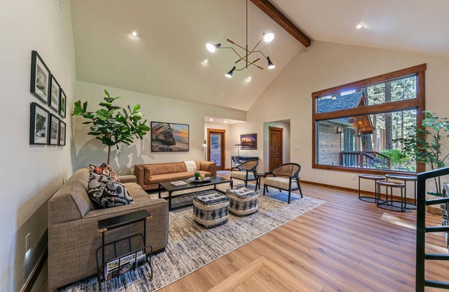 4 Br 4 Bath Single Level Home w A/C, Gorgeous Yard w Bocce Court. Location!