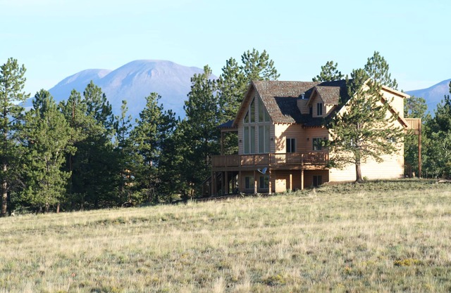 4 BR Mountain Getaway, Borders National Forest