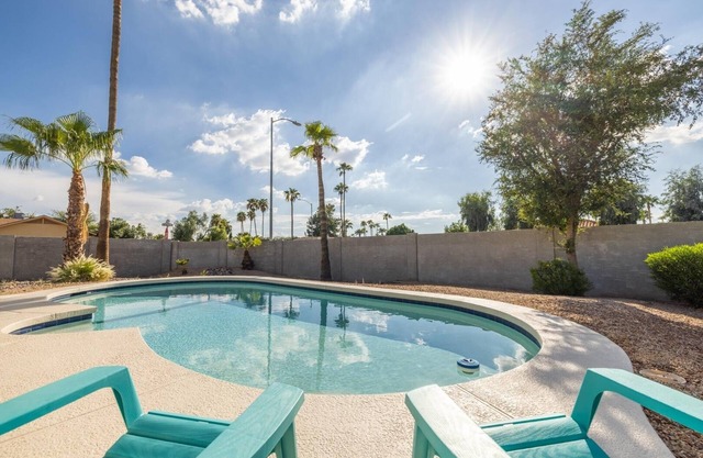 4-min to Kierland, Heated Pool & Outdoor Dining, Scottsdale Gem