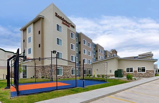 4-Star Hotel ∙ Residence Inn by Marriott Champaign
